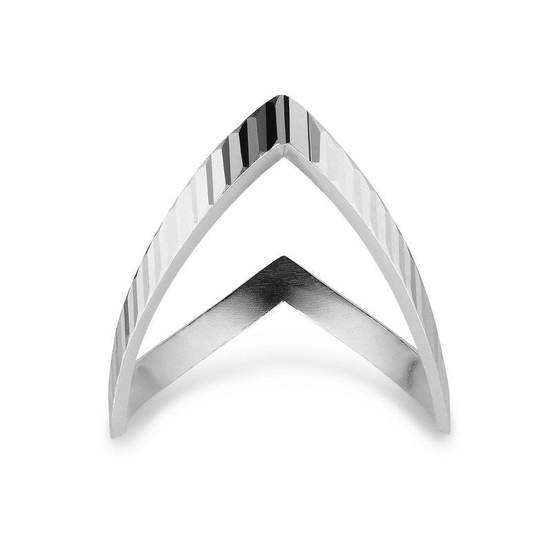 Jane Kønig Reflection V-Ring i sølv – stilren ring med klassisk V-form og 2,2 mm bredde