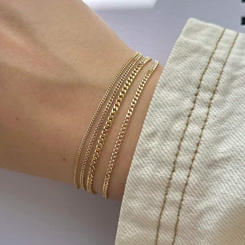 BNH panser facet armbånd i 8 karat guld – nærbillede af detalje
