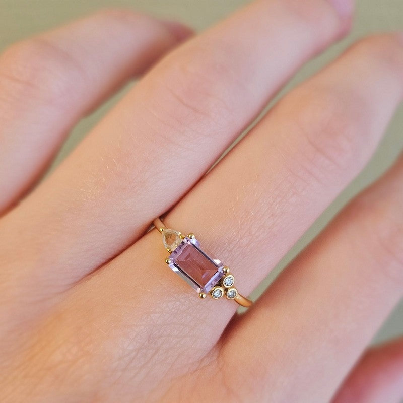 Mads Z - Lavender ring i 14 kt guld m. ametyst og 0,03 ct. - Str 54**