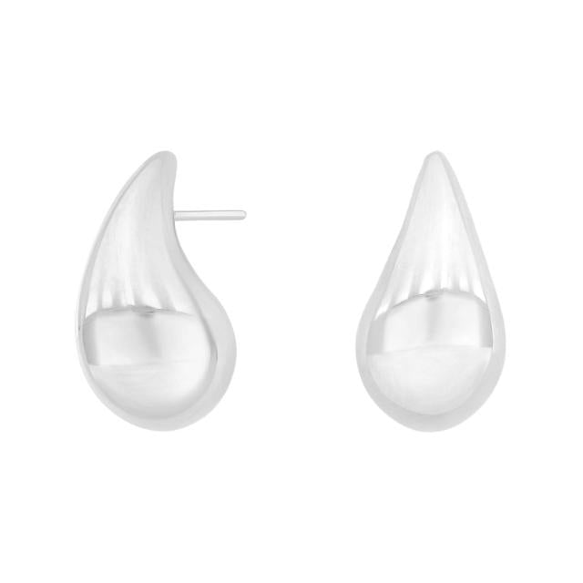 Nordahl Andersen Macarina øreringe i sølv med stor blank dråbeform på 15x26 mm