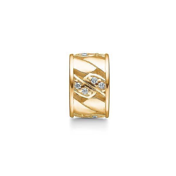 STORY by Kranz & Ziegler forgyldt sølv charm med klare zirkonia sten i mønstret design