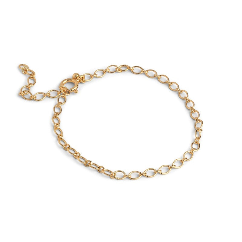 Enamel Copenhagen Simple Charm armbånd i forgyldt sølv – perfekt base til charms