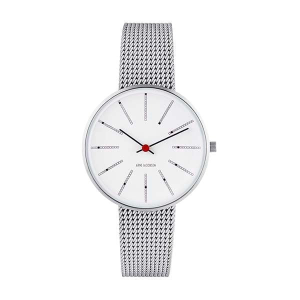 Arne Jacobsen Bankers armbåndsur i rustfrit stål med hvid skive og stålmesh-lænke – dansk designklassiker på 34 mm