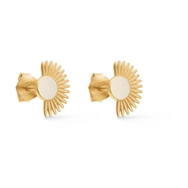 Enamel Copenhagen Soleil Daisy ørestikker i forgyldt sølv – blomsterformet design på 7,5 mm