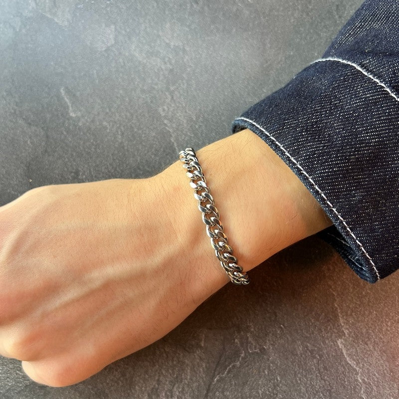 Rico's panserarmbånd i rustfrit stål til mænd, 8 mm – set fra siden