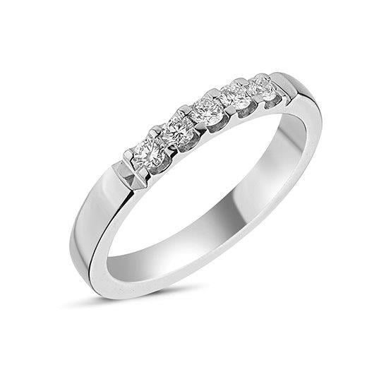 Nuran Memories alliancering i 14 kt. hvidguld med 5 brillanter på i alt 0,25 ct.