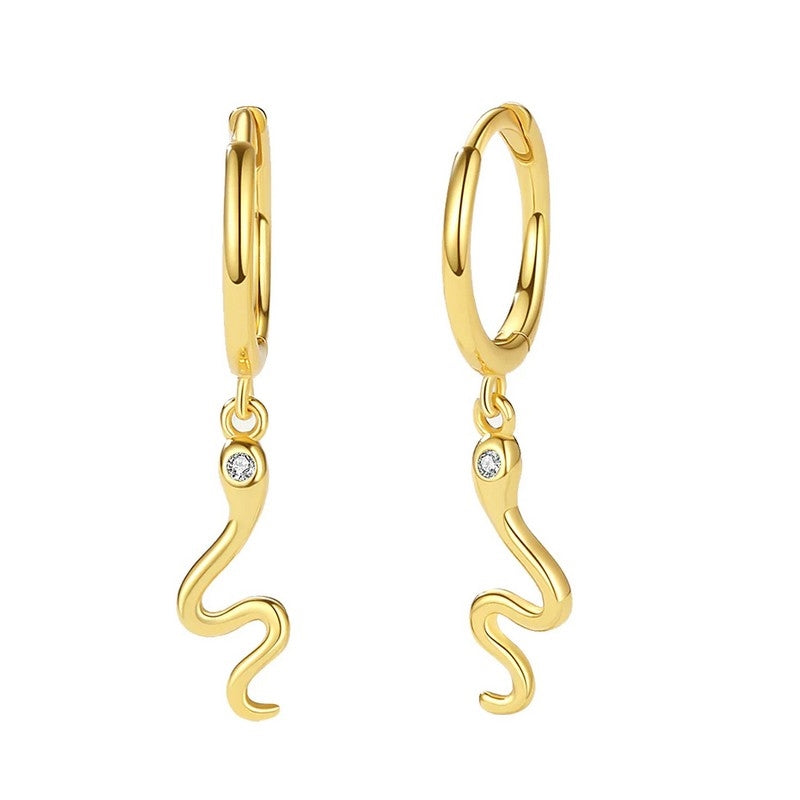 MerlePerle Snake Hoops øreringe i forgyldt sølv med zirkonia og slangemotiv