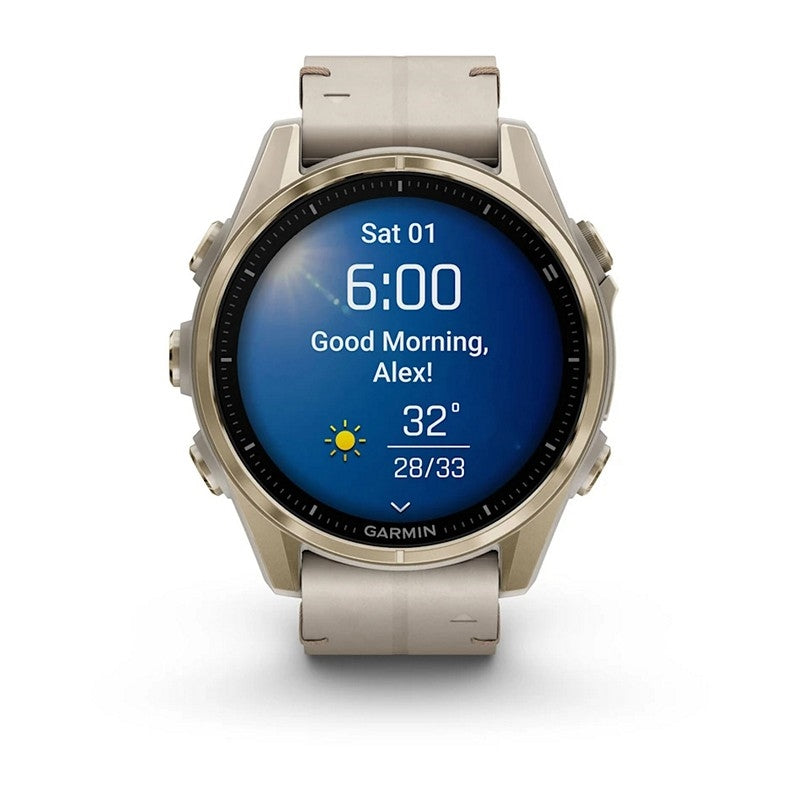 GARMIN Fenix 8 AMOLED smartwatch med limestone læderrem og safirkrystal – set fra siden