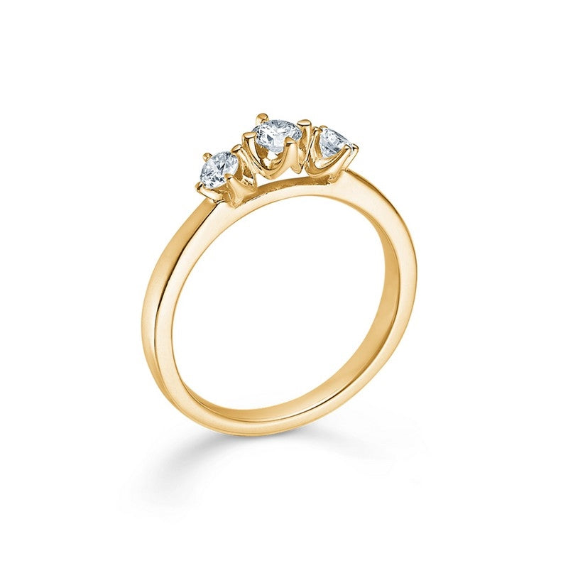 Mads Z Crown Trinity ring i 14 kt. guld med diamanter – nærbillede af fatning