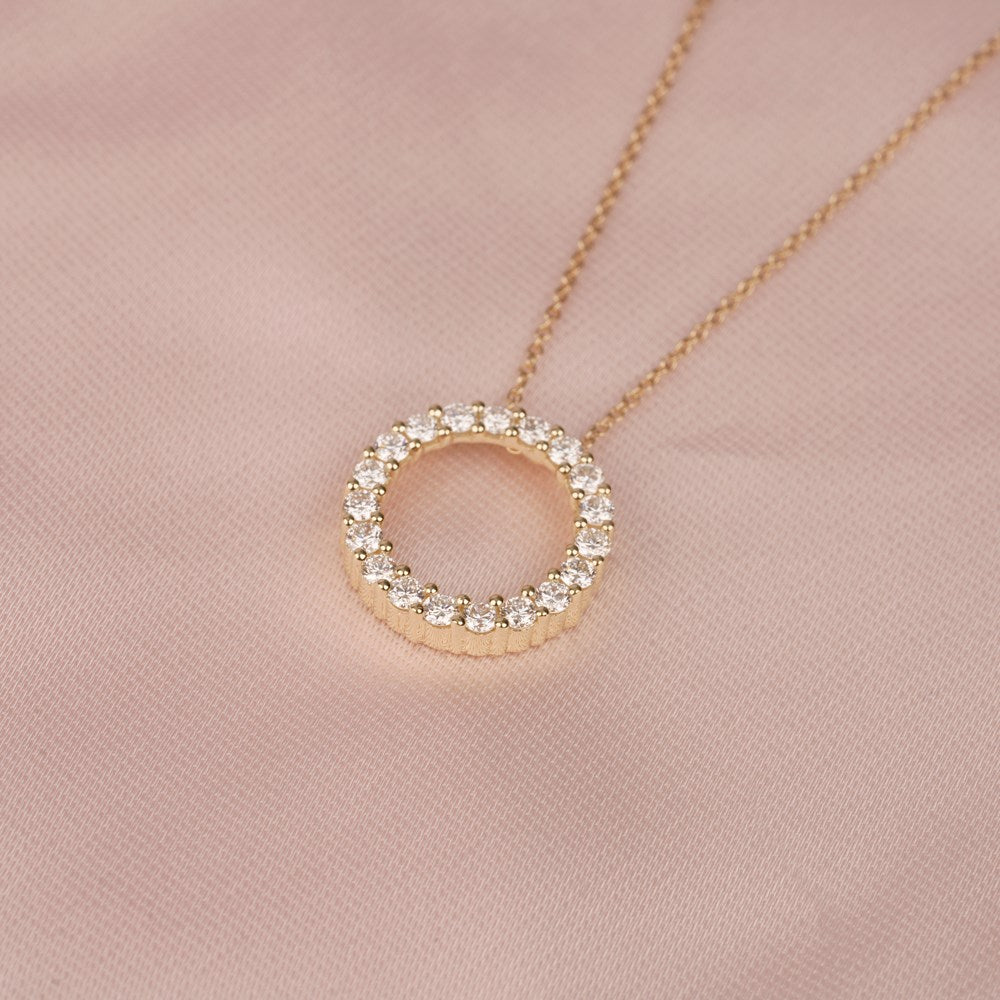 Siersbøl LUXURY halskæde cirkel i guld med lab grown diamant, detalje