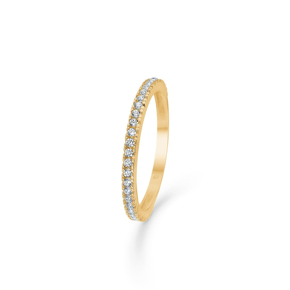 Mads Z Sparkle ring i 8 kt guld med klare zirkonia langs hele ringskinnen