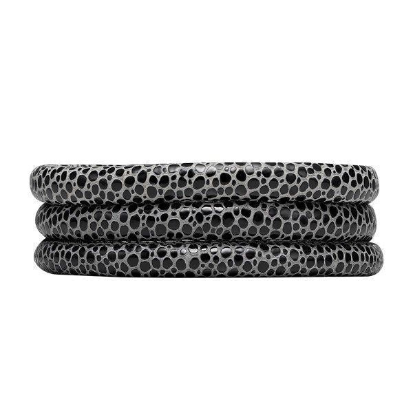 Christina læderarmbånd i Stone Black med sølvlås 30 cm