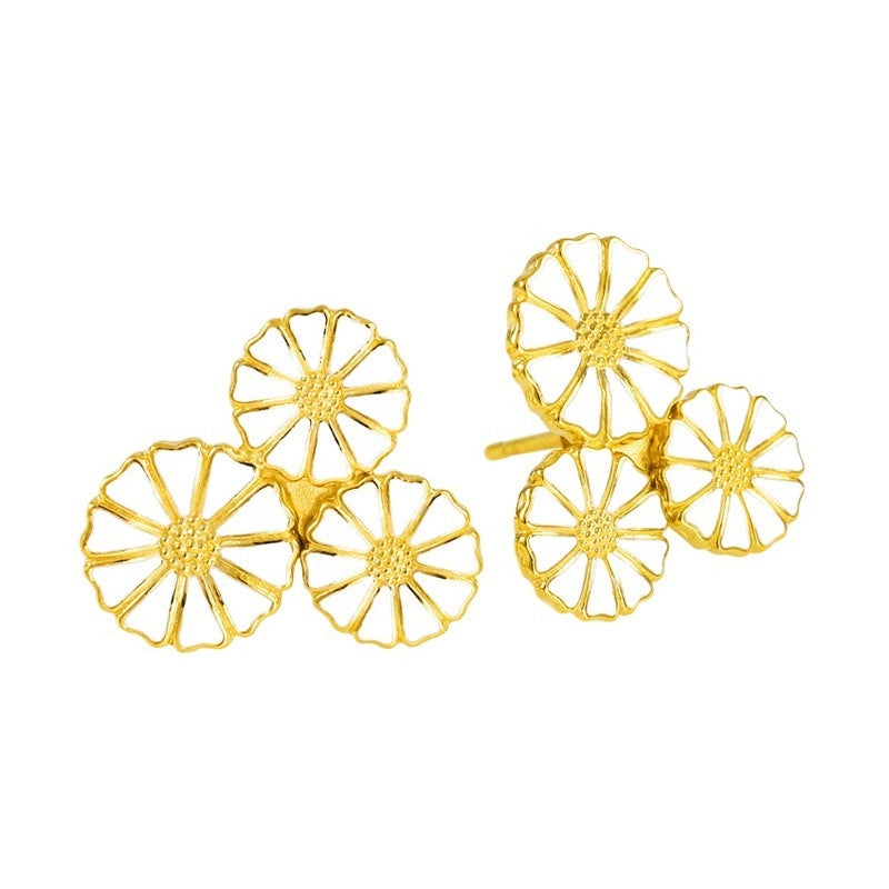 Lund Copenhagen marguerit ørestikker i forgyldt sølv med hvide emaljerede blomster i buket-design