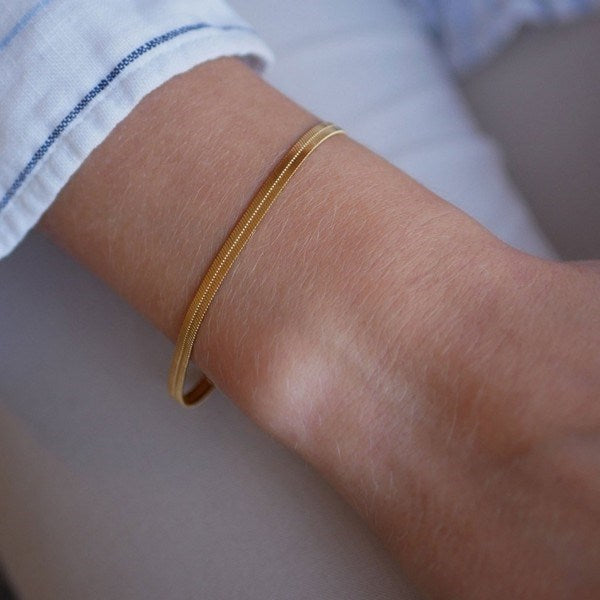 Enamel Copenhagen Caroline armbånd i sterling sølv – set fra siden