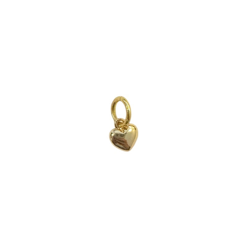 Pico Copenhagen Cupid hjertevedhæng i forgyldt messing med 24 karat guldbelægning, 10 mm