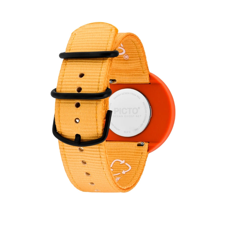 Picto OCEAN GHOST NET unisex ur i Burnt Yellow med genanvendt fiskenetsrem, 40 mm – liggende på flade