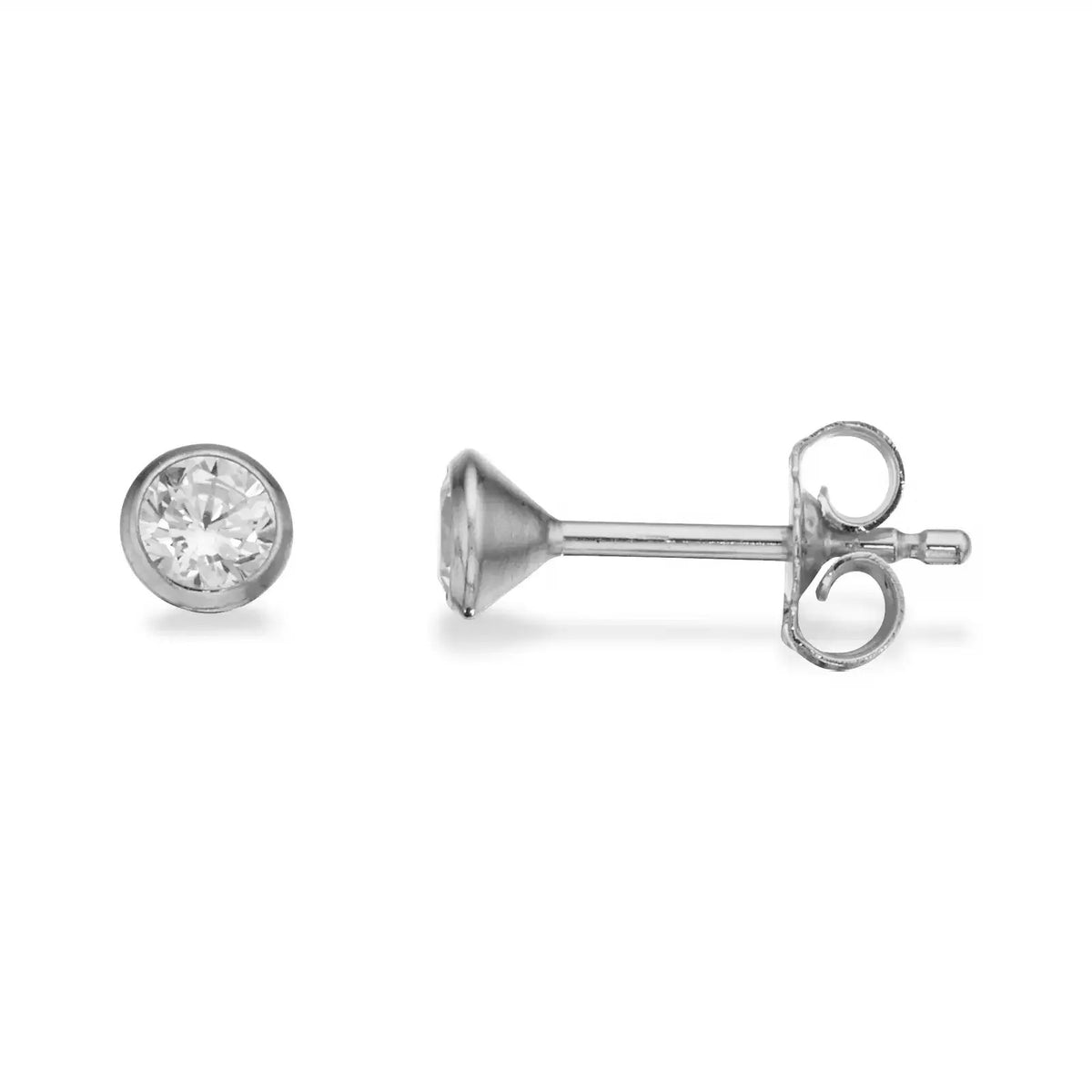 Ørestikker i sterling sølv med klar zirkonia i rund fatning – klassisk og tidløst design