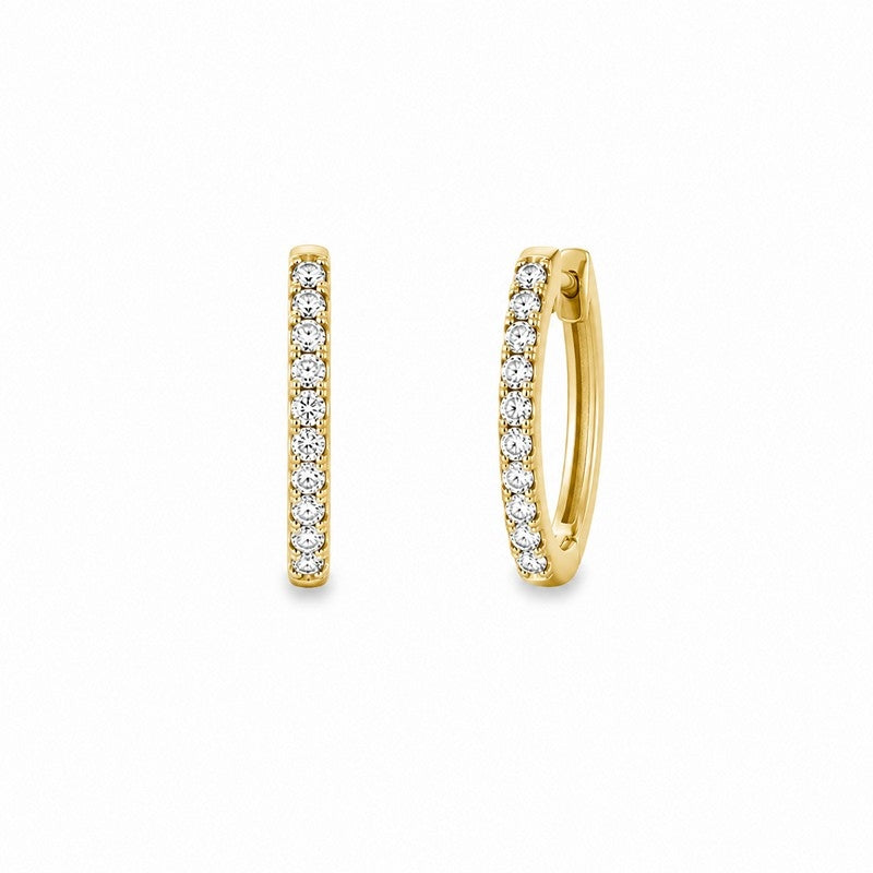 8 kt guld let ovale creoler med paveret zirkonia – klassisk og funklende design