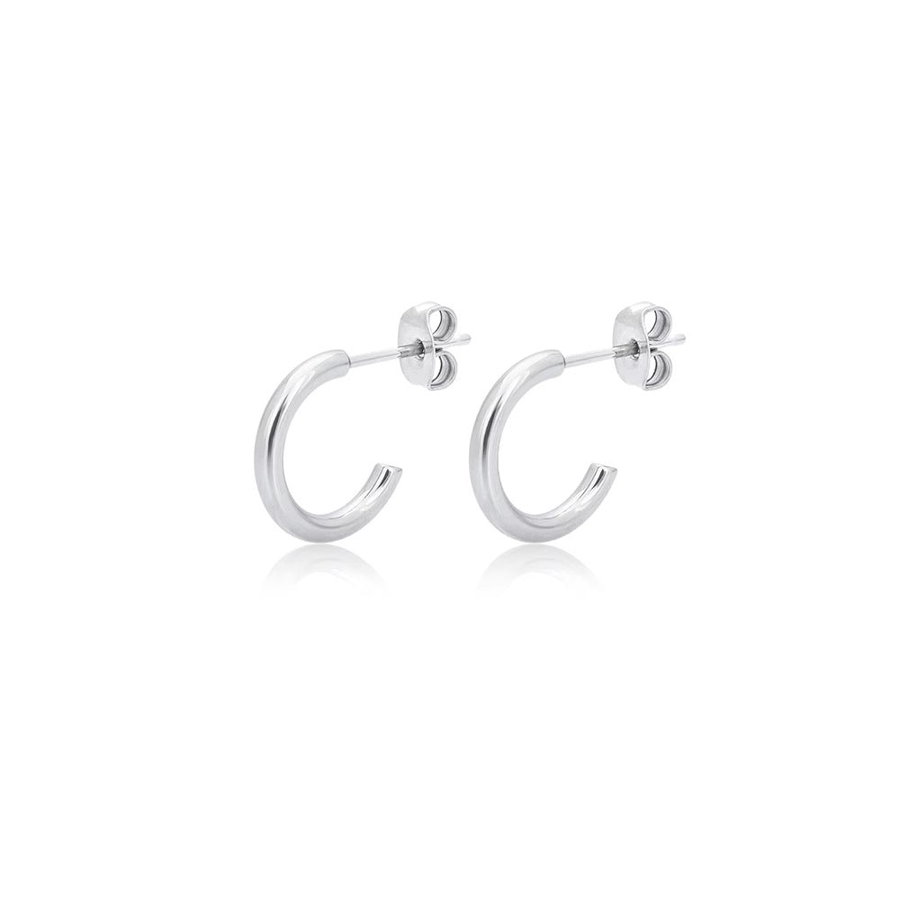 Klassiske hoops i 100% titanium – lette, holdbare og hudvenlige creoler i spejlblank finish