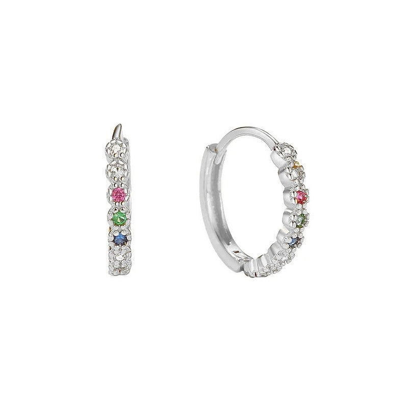 MerlePerle Katja creoler i sterlingsølv med farverige regnbue zirkonia, 12 mm