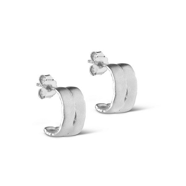 Enamel Copenhagen Agnes hoops – elegante sølv creoler med tidløst og minimalistisk udtryk