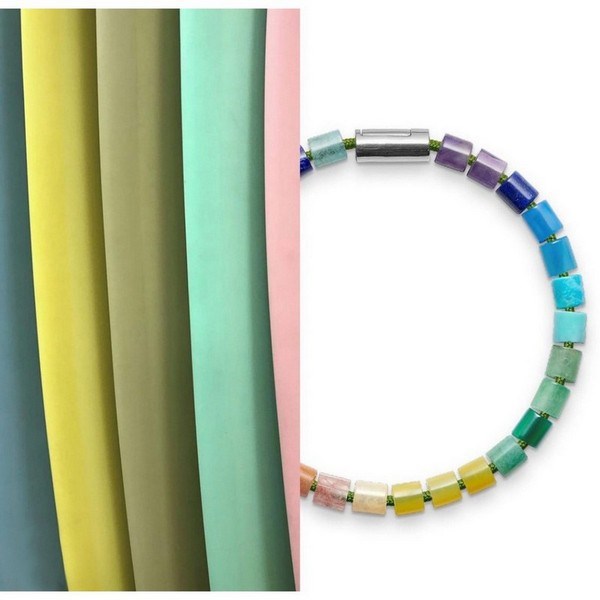 Mads Z Rainbow Warrior armbånd i nylon med farverige ædelsten og sølvlås, set fra siden