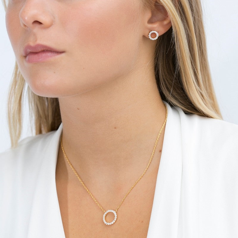 Sif Jakobs Jewellery Biella Grande halskæde i rhodiumbelagt sølv med zirkoner – set fra siden