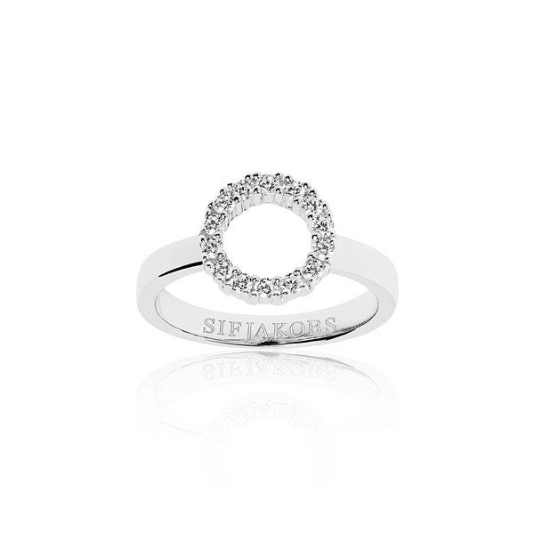 Sif Jakobs Jewellery Biella Piccolo ring i rhodiumbelagt sølv med funklende klare zirkoner i cirkel