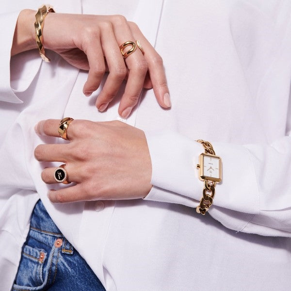 Sif Jakobs Jewellery GISELLA dameur i forgyldt stål med hvid perlemor – nærbillede af sten