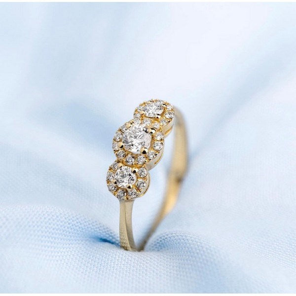 Nuran Cordelia diamantring i 14 kt guld med 0,41 ct brillanter – detalje af fatning