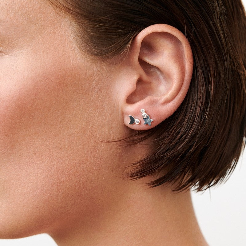 Pernille Corydon Twinkle øreringe i forgyldt sølv med zirkonia – set fra siden