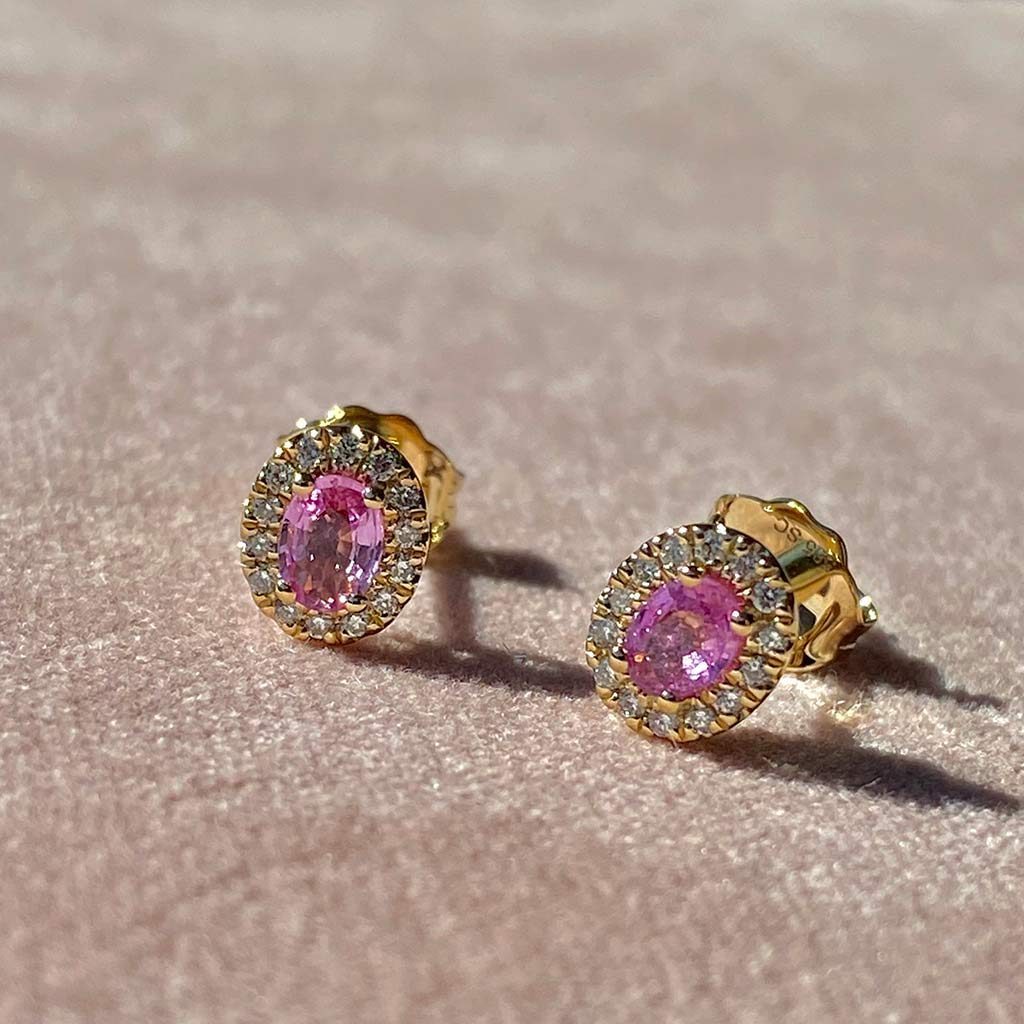 Scrouples Øreringe i 14 kt. guld med Pink Safir, stemningsbillede